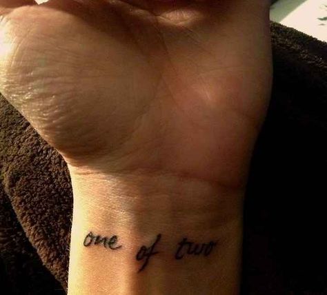 31 Insanely Cool And Adorable Matching Tattoos For Twins Dr Tattoo, Matching Tattoos For Siblings, Twin Tattoos, Matching Best Friend Tattoos, Sibling Tattoos, Bff Tattoos, Matching Tattoo, Diy Tattoo, Best Friend Tattoos