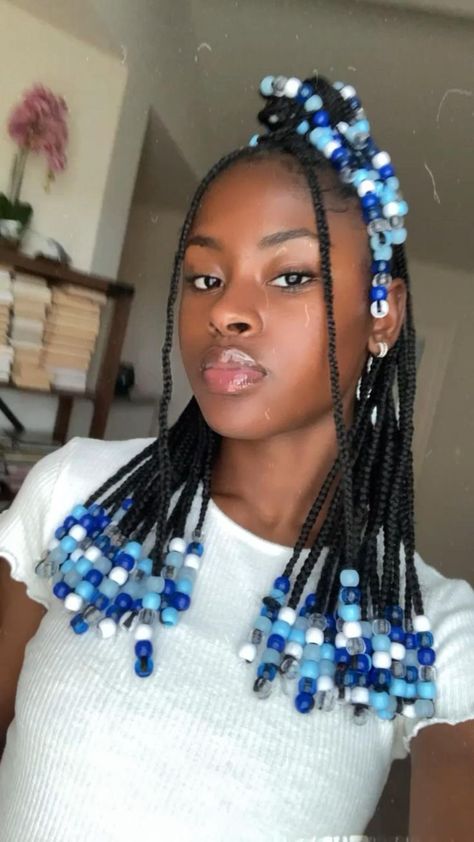 Knotless W Beads, Natural Hair Styles For Black, Hair Styles For Black Women, Styles For Black Women, Colored Box Braids, Hair Styles Braids, Short Box Braids Hairstyles, Hairstyles Pictures, Styles Braids