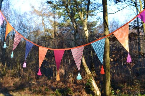 Boho Tassel Bunting Garland | Etsy Festival Wedding Decorations, Fun Vibes, Name Bunting, Personalised Bunting, Wedding Bunting, Alternative Christmas, Christmas Bunting, Table Setting Decor, Wedding Banner