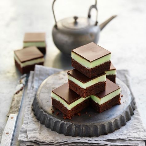 Choc-mint Brownie Slice Brownie Slice, Peppermint Slice, Apple Slice Recipe, Mint Slice, Slice Recipe, Peppermint Cream, Mint Brownies, Chocolate Pictures, Ganache Recipe