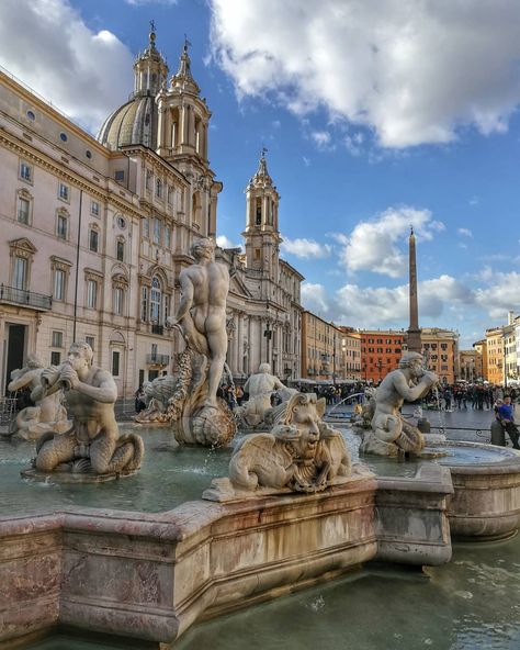 Piazza Navona . . . #rome #igroma #roma #picoftheday #greatshot #piazzediroma #piazzanavona #italia #italian_places #followme #follower… Monza Italy Aesthetic, Piazza Navona Photo Ideas, Italia Aesthetic, Piazza Venezia Rome, Piazza Navona Rome, Mediterranean Aesthetic, Piazza Novana Rome, Florence Piazza Della Signoria, Piazza Del Popolo