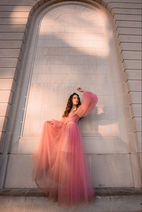 Tulle Dress Poses, Fashion Dresses Photoshoot, Romantic Dress Photoshoot, Vogue Dress Photoshoot, Tool Dress Photoshoot, Pose For Dress Photoshoot, Big Dresses Photoshoot, Gown Dress Photoshoot Poses, Big Gown Photoshoot