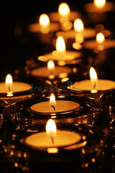 Candle Decorations, Diwali Photography, Romantic Candlelight, Candle In The Wind, Candles Photography, Diwali Greetings, Seasonal Candles, Candle Glow, Aesthetic Candles