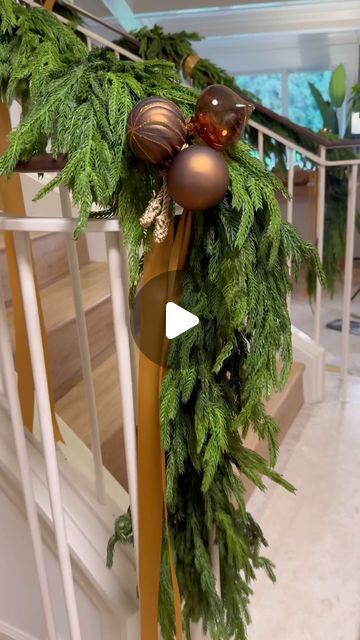 Jodie Kammerer • AMAZON HOME FINDS on Instagram: "We found the prettiest and easiest way to hang garland. 

COMMENT FOR LINKS or shop my link in bio! 
Please note: you must be following me @jodie.thedesigntwins for links to appear 🫶 

With these bronze twist ties that look like braided rope! So easy to use, just wrap & twist!

Then we added some satin ribbon and then used zip ties to string clusters of ornaments!

Linking everything you see here in my Amazon shop.🫶

#amazonhome #christmasdecor #amazonfinds #garland #amazonfavorites" Rope Garland, Amazon Home Finds, Christmas Staircase, Amazon Christmas, Home Finds, Christmas Mantel, Amazon Shop, Christmas Mantel Decorations, Christmas Mantels