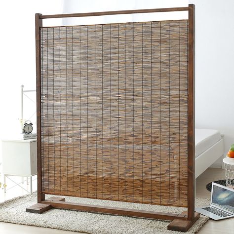 Simple, Freestanding Rustic Style Wood & Reed Single Panel Room Divider, Brown: Kitchen & Dining Diy Wall Divider Ideas, Paravan Wood, Room Partition Ideas, Room Divider Ideas Diy, Studio Apartment Room Divider, Diy Room Divider, Brown Kitchen, Living Room Partition, Living Room Partition Design