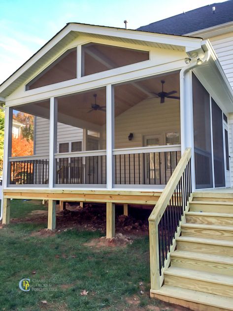 Screened In Porch Diy, Back Porch Designs, Porch Diy, Screened Porch Designs, Screened In Deck, Porch Remodel, Screened Porches, Porch Addition, Building A Porch