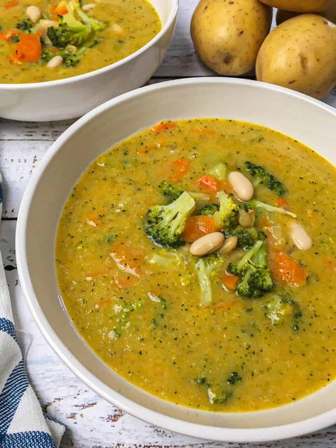 Potato Broccoli Soup, Vegetarian Bowl, Soup With Broccoli, Broccoli Soup Healthy, Dairy Free Soup Recipe, Crock Pot Potato, Healthy Crock Pot, Broccoli Potato Soup, Soup Dishes