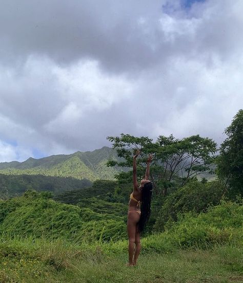 @etherealyuna on Instagram: “What do you have to be thankful for? #NatureSeries” Earthy Aesthetic, This Is Your Life, Black Femininity, Earth Angel, Be Thankful, Dream Lifestyle, Island Girl, Nature Aesthetic, Divine Feminine