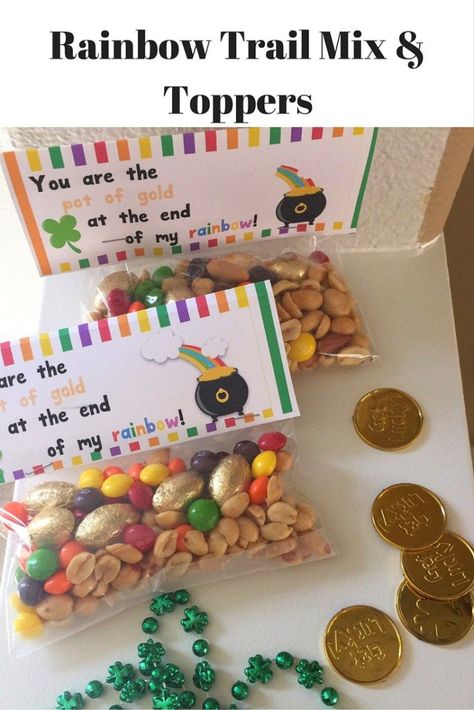 Rainbow trail mix is a fun and easy way to whip up a St. Patrick's Day treat! St Patricks Day Dessert, Trail Mix Recipe, Rainbow Treats, Trail Mix Recipes, St Patricks Crafts, California Food, Birthday Cards For Brother, Treat Toppers, Birthday Cards For Boyfriend