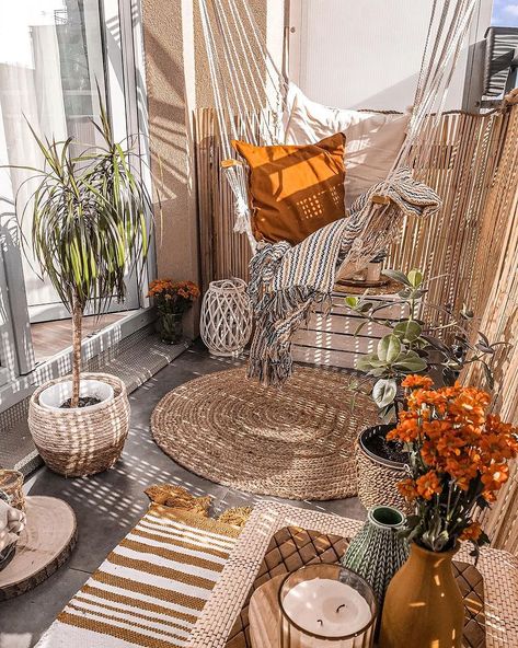 13 Breathtaking Balcony Ideas To Turn Your Space Into a Cozy Sanctuary – May the Ray Balcony Sunroom, Balcony Hanging Plants, Balcony Patio Ideas, Unique Decor Ideas, Small Apartment Balcony Ideas, Boho Balcony, Small Porch, Balcony Table And Chairs, Backyard Balcony