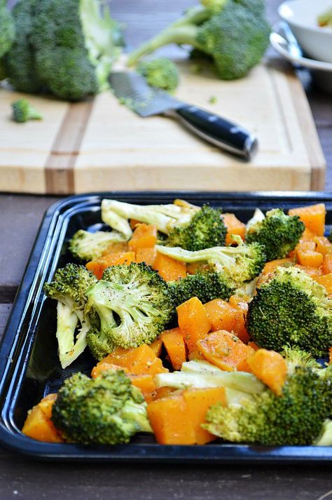 A simple side of Roasted Broccoli and Butternut Squash will elevate any dinner. Plus it will make you feel all healthy and happy. Win, win! Sweet Broccoli, Broccoli Cheese Bake, Bake Cheese, Potato Broccoli, Broccoli Bake, Cheese Bake, Gratin Dish, Minimalist Baker, English Kitchen