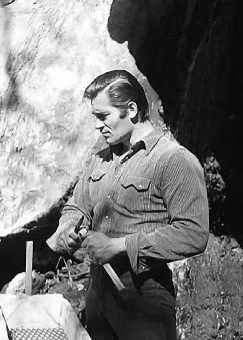 Cheyenne Bodie Clint Walker Fan Group | Clint Walker in a private moment prospecting for minerals with his family | Facebook Clint Walker Today, Cheyenne Tv Show, Clint Walker Actor, Cheyenne Bodie, Clint Walker, Tyler Hynes, Richard Chamberlain, Hollywood Cinema, Tv Westerns