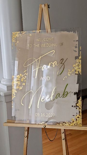 Wedding Clear Sign, Wedding Signs Plexi, Plexiglass Diy Projects Wedding, Acrylic Welcome Sign Wedding Diy, Plexiglass Wedding Sign Diy, Wedding Entrance Sign Acrylic, Photo Booth For Wedding Indian, Wedding Signs For Reception Acrylic, Wedding Stand Ideas