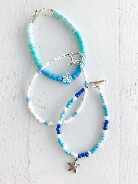 Coastal Bracelet Ideas, Beachy Crochet Ideas, Ocean Bracelet Ideas, Beachy Bracelet Ideas, Obx Bracelets Ideas, Beach Bracelets Diy, Bracelet Themes, Beach Accessories Jewelry, Beach Themed Bracelet