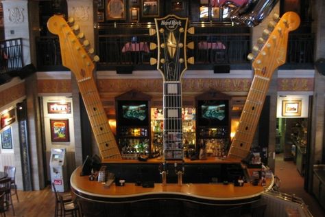 Music Store Design, Soul Train Party, Adobe Photoshop Photography, Home Music Rooms, Bar Music, Music Museum, Rock Star Party, Live Theater, Showroom Design