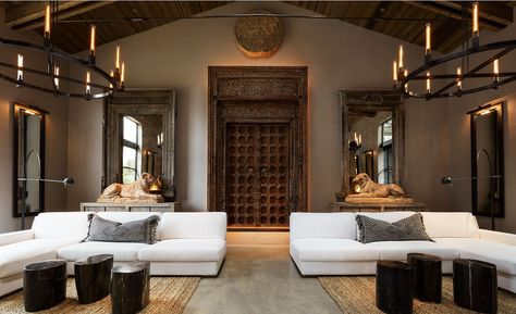 Restoration Hardware’s Napa Valley Compound Is an Ultra-Luxe Atelier Restoration Hardware Paint Colors, Restauration Hardware, Restoration Hardware Store, Restoration Hardware Paint, Restoration Hardware Style, Opening A Restaurant, Modul Sofa, A Living Room, Napa Valley