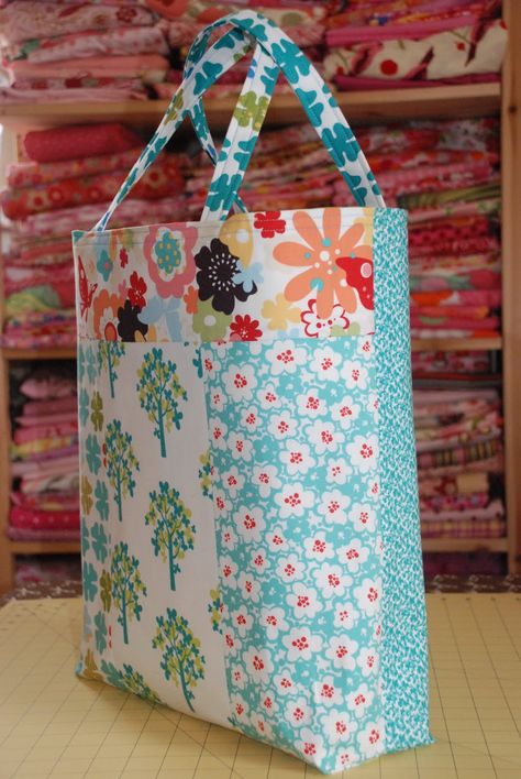 Great idea Fat Quarter Bag, Diy Sy, Diy Tote, Tote Bags Sewing, Sewing Purses, Diy Tote Bag, Bags Tutorial, Sewing Bag, Diy Party