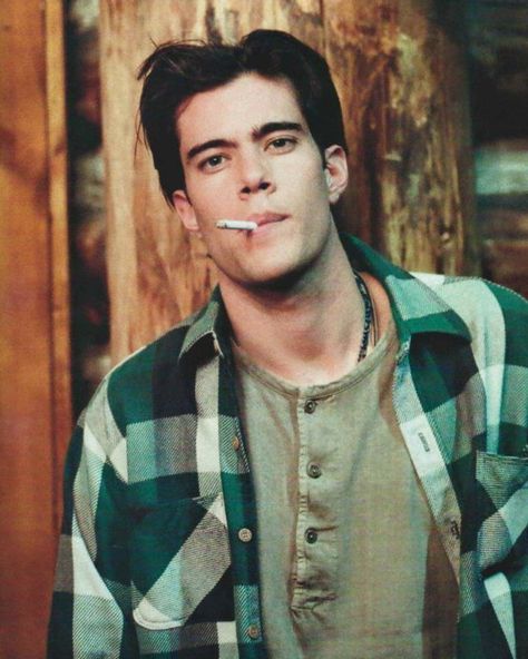 Dana Ashbrook "Bobby Briggs" Twin Peaks Bobby Briggs, Twin Peaks Cast, Dana Ashbrook, Twin Peaks Tv, Twin Peaks Laura Palmer, Twin Peaks Fashion, Twin Peaks Art, Love Twins, Sheryl Lee