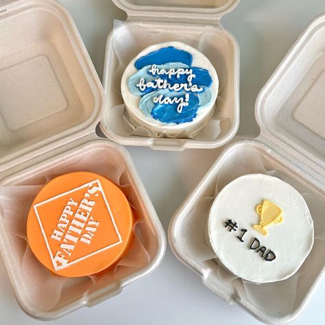 Fathers Day Lunch, Birthday Cake For Father, Lunch Box Cake, Happy Fathers Day Cake, Fathers Day Cupcakes, Teacher Cakes, Sugar Cookie Cakes, Tiny Cakes, Fathers Day Cake