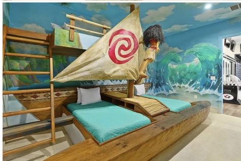 Moana Bedroom, Moana Room, Disney Interior, Avengers Bedroom, Boat Bed, Deco Disney, Florida Villas, Casa Disney, Moana Theme