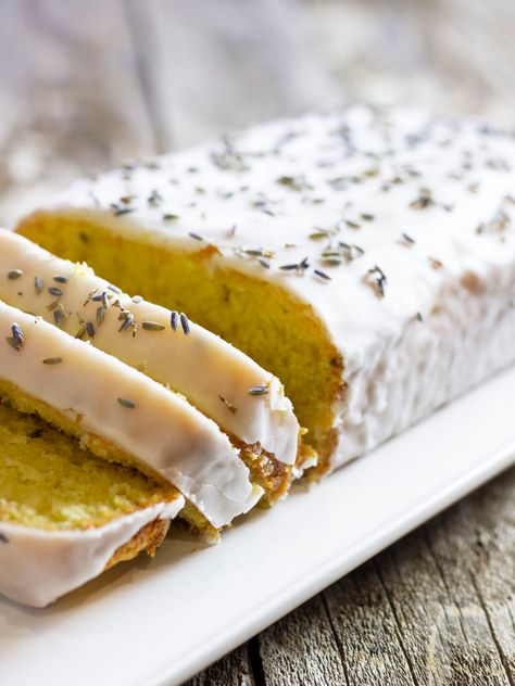 Lavender Pound Cake Recipe, Lavender Pound Cake, Lavender Recipes, Lemon Bread, Pound Cake Recipe, Lavender Lemon, Pound Cake Recipes, Lemon Lavender, Pound Cake