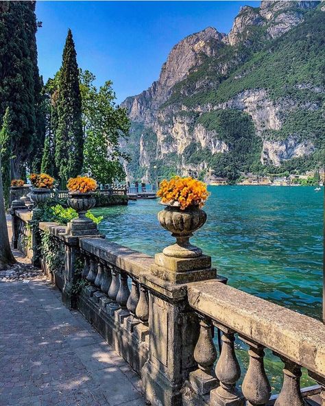 Best Places To Go on Instagram: “Lake Garda - Italy 💛💛💛 . Pic by ✨@pinkines✨ #bestplacestogo for a feature 💛” Lake Garda Italy, Garda Italy, Italy Aesthetic, Lake Garda, Elba, Lake Michigan, Pretty Places, Lake Tahoe, Travel Aesthetic