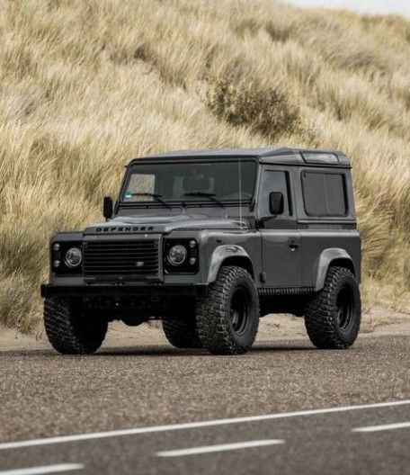 Defender Aesthetic, Defender Td5, Tactical Truck, Land Cruiser 80, Defender 130, Good For Me, Futuristic Motorcycle, Range Rover Classic, Land Rover Defender 110