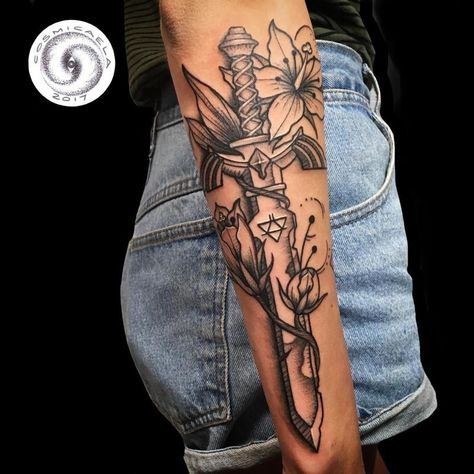 Tattoo Zelda sword art ink Zelda Tattoo, Greek Tattoos, Cute Little Tattoos, Phoenix Tattoo, Tattoo Sleeve Designs, Little Tattoos, Trendy Tattoos, Anime Tattoos, Creative Tattoos