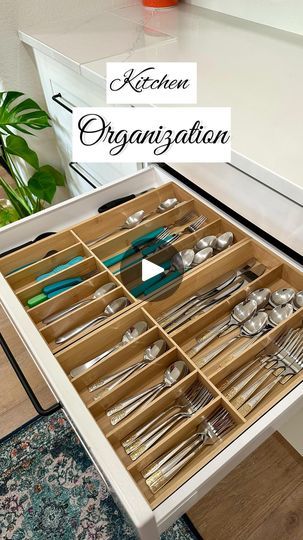 Ikea Utensil Organizer, Cutlery Drawers Kitchen, Ikea Kitchen Cabinets Organization, Silverwear Organizer Ideas, Silverware Drawer Ideas, Kitchen Drawer Organization Ideas Cooking Utensils, Kitchen Organization Ikea, Ikea Kitchen Drawer Organization, Kitchen Organization Drawer