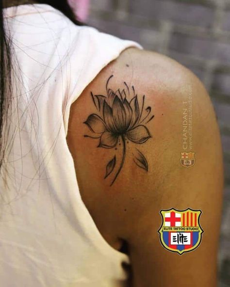 Lotus Tattoo on Shoulder 4 Shoulder Flowers Tattoo Design, Mandala Feather Tattoo Design For Women, Tattoo Ideas For Back Shoulder, Lotus Flower Tattoo Back Shoulder, Lotus Flower Side Tattoo, Lotus And Rose Tattoo, Back Of Neck Tattoos For Women Classy, Women Back Shoulder Tattoo, Lotus Shoulder Tattoo