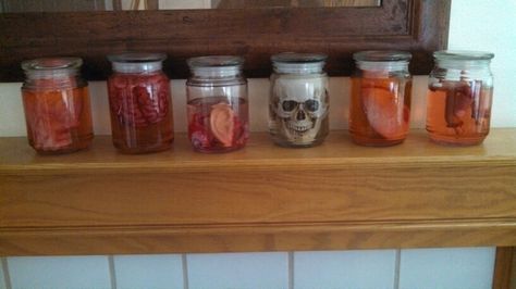 My DIY body parts/organs halloween jars Diy Halloween Body Parts, Zombie Party Decorations, Specimen Jars, Lab Decorations, Spooky Diy Halloween Decor, Creepy Halloween Props, Pink Thing, Diy Couples Costumes, Halloween Web