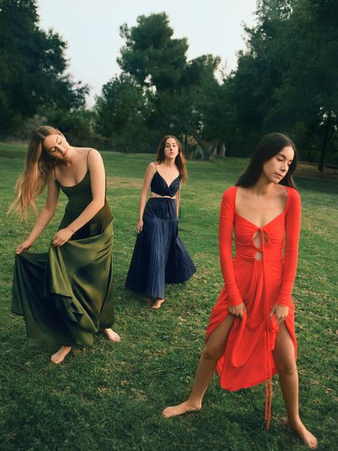 Haim Style, Alana Haim, Danielle Haim, Porter Magazine, Phoebe Bridgers, Haim, Spirit Animals, Women In Music, Mode Inspo