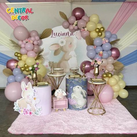 Bunny Birthday Theme, 1st Birthday Photos, Girl Birthday Themes, Bunny Birthday, Baby Shawer, Baby Bear Baby Shower