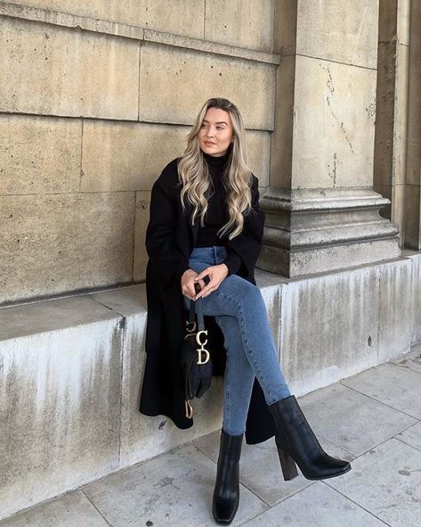 London Fall Outfits, Black Coat Outfit, Warm Fall Outfits, Outfit Botas, Winter Fashion Outfits Casual, Neue Outfits, Elegante Casual, Winter Outfits For Work, Looks Chic