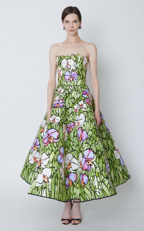 Luxury Floral Strapless Dress, Luxury Floral Embellished Strapless Dress, Luxury Strapless Floral Print Dress, Mosaic Dress, Oscar De La Renta Sequin Dress, Skirt Shapewear, Embroidered Cocktail Dress, Oscar De La Renta Embroidered Dress, Catwalk Models