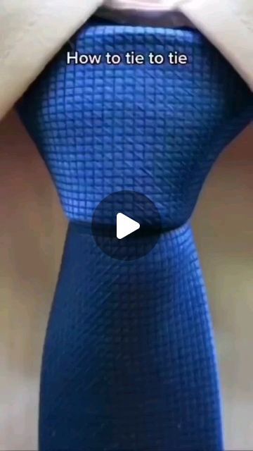 Tie Ideas For Men, Tie Ties Tutorial, How To Tie A Tie Step By Step, How To Tie A Tie, Tie Tying, Tie Knots Men, How To Make A Tie, Tie A Necktie, Tie Scarves