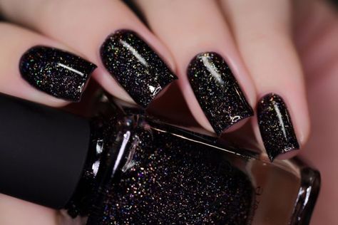 Rich Black Gold Flake Holographic Nail Polish Blk Nails, Gold Holographic Nails, Pet Poems, Nails Styles, Toenail Designs, Black Holographic, Nails Beautiful, Holographic Nail Polish, Gold Nail