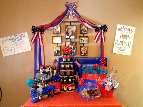 Homecoming surprises!! Army Homecoming Redeployment #redeploymentgift #welcomehome #spoiledhubby Deployment Homecoming Ideas, Military Homecoming Decorations, Deployment Party Ideas, Usmc Party, Deployment Homecoming Signs, Army Homecoming, Home Party Ideas, Marine Party, Deployment Party