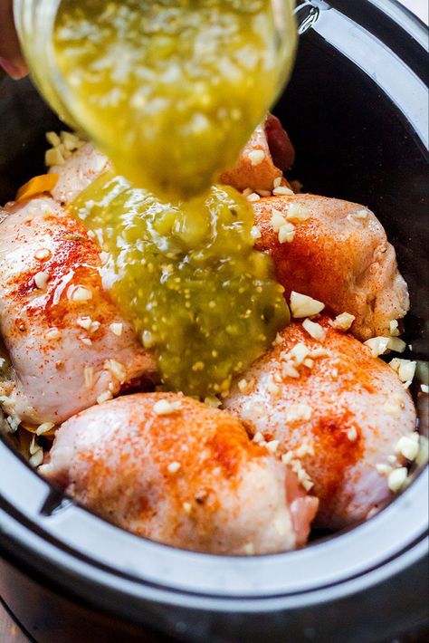 Crockpot Salsa Verde Chicken — So easy to make and full of amazing flavors! Throw all ingredients in the pot and just walk away! - #recipe by #eatwell101 Cream Cheese Chicken Crock Pot, Crockpot Salsa Verde Chicken, Crockpot Salsa Verde, Salsa Verde Chicken Crockpot, Salsa Verde Chicken Recipe, Crockpot Salsa, Chicken Crock Pot, Chicken Crescent, Slow Cooker Chicken Healthy