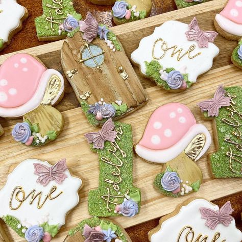 Fairy Garden Birthday Party Cookies, Fairy Tale Cookies Decorated, Fairy Birthday Party Cookies, Woodland Fairy Cookies Decorated, Fairy First Birthday Party Cookies, Garden Fairy Cookies, Enchanted Forest Theme Cookies, Fairy Royal Icing Cookies, Enchanted Forest Cookies Decorated