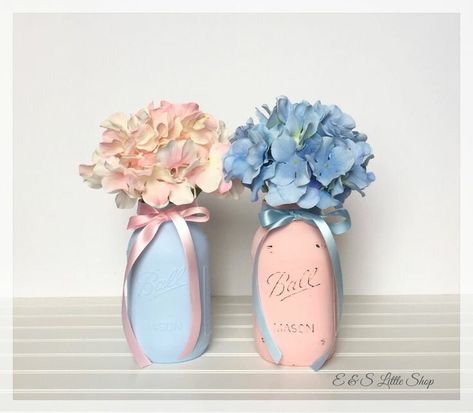 Shabby Chic Bridal Shower Decorations, Mason Jars Decor, Wedding Table Decorations Blue, Jars Decor, Baby Gender Reveal Party Decorations, Gender Reveal Party Theme, Blue Shabby Chic, Idee Babyshower, Baby Reveal Party