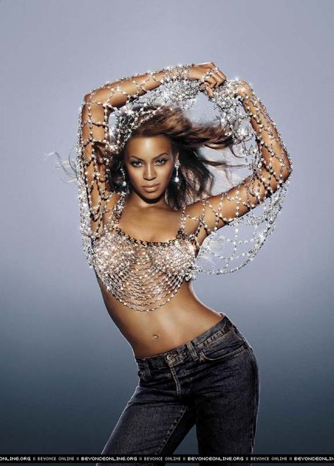 Beyonce Dangerously In Love, Beyonce Photoshoot, Pole Dance Wear, Beyonce Outfits, Beyonce Knowles Carter, Dangerous Love, Beyonce Style, Rhinestone Top, Beyoncé Giselle Knowles-carter