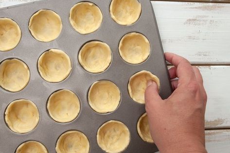 Meatball Bites, Tart Shells Recipe, Mini Tart Shells, Mini Tart Recipes, Mini Pie Crust, Three Ingredient Recipes, Milk Tart, Mini Pastries, Tasty Meatballs