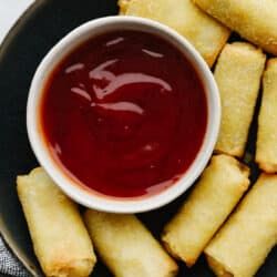 Homemade Sweet and Sour Sauce - The Recipe Critic Recipe Sweet And Sour Sauce, Homemade Sweet And Sour Sauce, Sweet N Sour Sauce Recipe, Bbq Sauce Homemade Easy, Sweet Sour Sauce, Alfredo Sauce Recipe Homemade, Homemade Tahini, Homemade Cheese Sauce, Homemade Buffalo Sauce