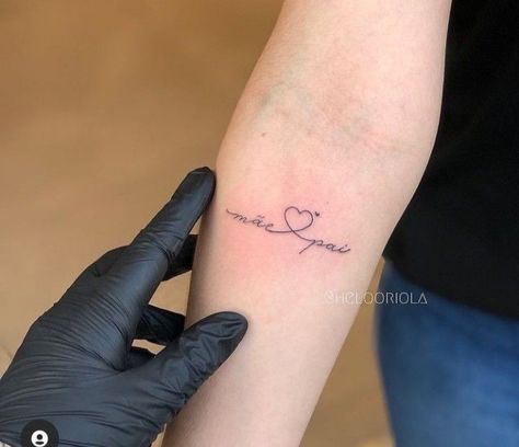 Hand Written Tattoos, Back Tattoo Women Upper, Wrist Tattoos Words, Brother And Sister Tattoo Ideas, Memorial Tattoo Ideas, Sister Tattoo Ideas, Kid Name Tattoo, Cool Wrist Tattoos