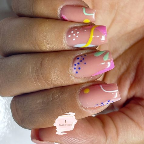 Builder gel, abstract, nail art Abstract Gel Nails, Abstract Line Nail Art, Spring Nails Inspiration, Glossy Nails, Spring Nail Ideas, Line Nail Art, Abstract Nail, Salon Nails, Abstract Nail Art