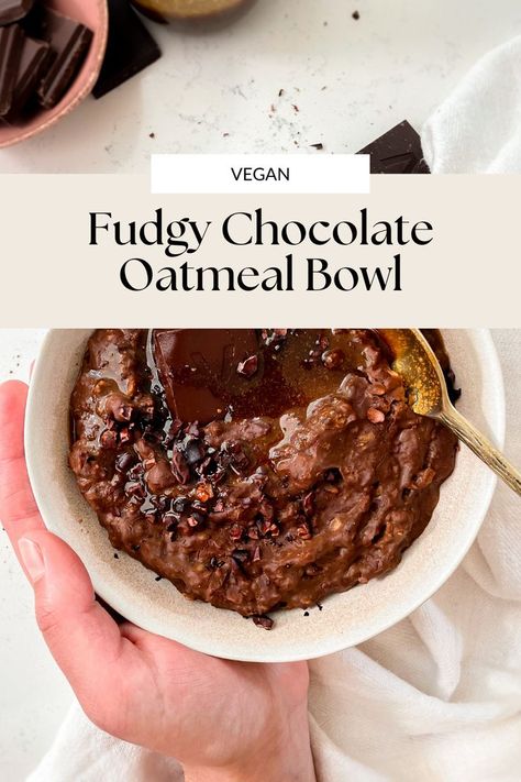 chocolate oatmeal in a white bowl with dark chocolate and caramel sauce on top Healthy Chocolate Oatmeal, Healthy Salted Caramel, Dark Chocolate Oatmeal, Salted Caramel Syrup, Best Dark Chocolate, Decadent Breakfast, Oatmeal Bowl, Oatmeal Bowls, Overnight Oatmeal