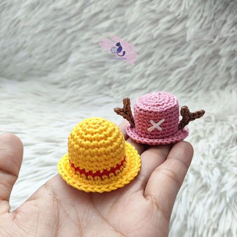 Crochet Luffy and Chopper Hat keychain 💛💙 #handmadebytÜway #crochetph #onepiece #OnePieceAnime #Nakama #Luffy #Chopper #crochetkeychain Crochet Luffy, Luffy And Chopper, Chopper Hat, Crochet Keychain, One Piece Anime, Chopper, One Piece, Hats, Crochet