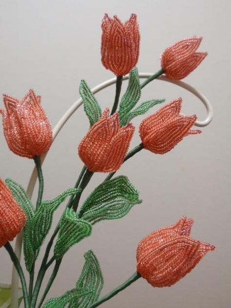 Beaded Tulip, French Beading, Bead Flowers, Beaded Flowers Patterns, French Beaded Flowers, Designer Party Wear Dresses, Bead Work Jewelry, Tulips Flowers, Poppy Flower