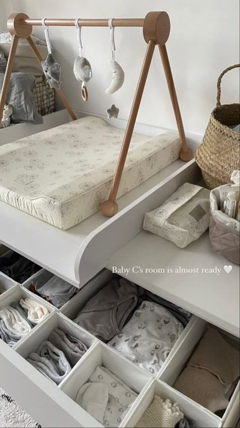 Cozy Baby Room, Baby Room Organization, Nursery Room Design, Baby Room Inspiration, Nursery Room Boy, Nursery Room Inspiration, Baby Inspiration, Baby Necessities, Baby Room Design